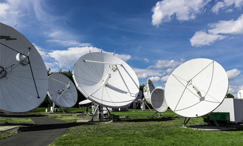 Construct Broadband Access Network Based on EPON+EOC Technology